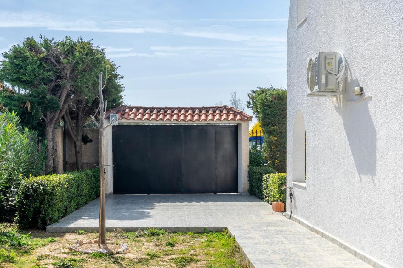 הוילה אנביסוס New Olivka House מראה חיצוני תמונה